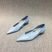 Pointed hollow low heel shoes